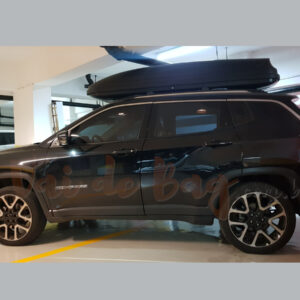 Bagageiro de teto para Jeep Compass da marca Thule modelo Pacifc 700