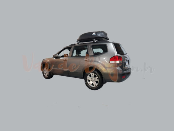 Kia Mohave equipada com um Bagageiro de teto Motobul light 460 litros de capacidade a mais para bagagem